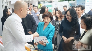 Hướng tới mục tiêu xuất khẩu bền vững qua thương mại điện tử xuyên biên giới